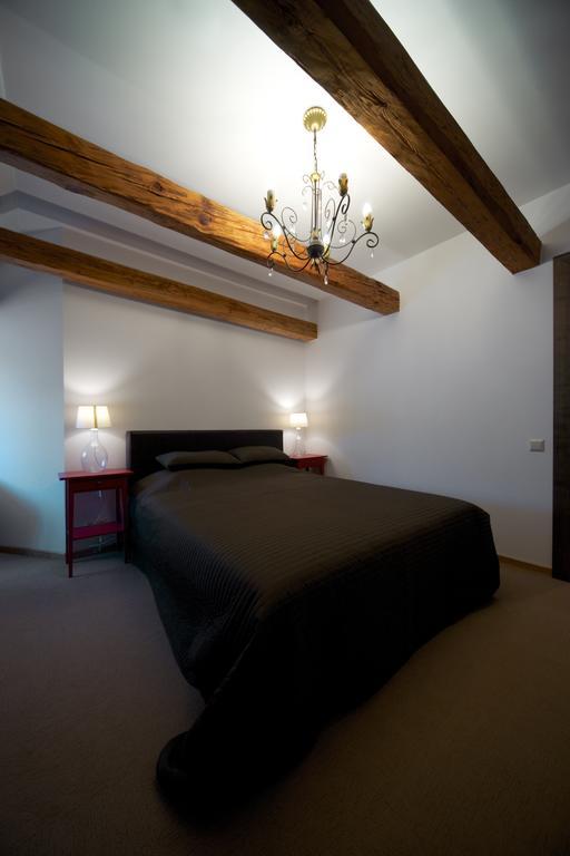 Fotografa Apartamenti Kuldīga Rom bilde